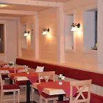 Zum Schreiner Bed & Breakfast