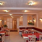 Zum Schreiner Hermagor-Pressegger See