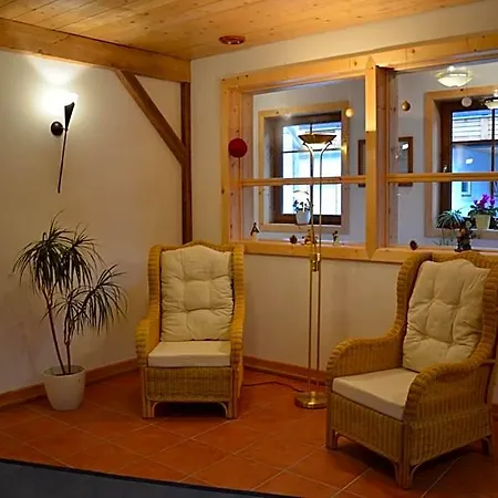 Zum Schreiner -valora- Bed and Breakfast Hermagor-Pressegger See