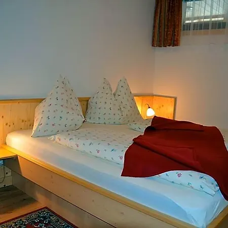Bed and Breakfast Zum Schreiner -valora- 3*