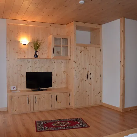 Zum Schreiner Bed & Breakfast