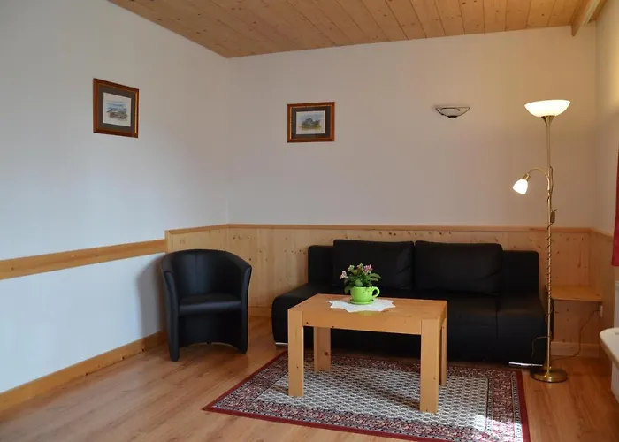 Zum Schreiner Bed & Breakfast