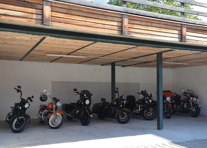 Zum Schreiner 3* Hermagor-Pressegger See