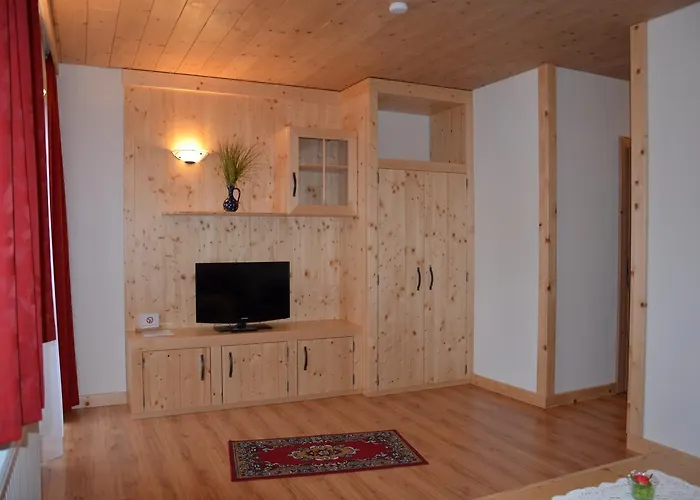 Zum Schreiner Bed & Breakfast