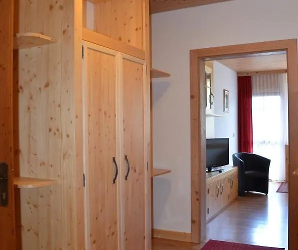 Frühstückspension Zum Schreiner 3*